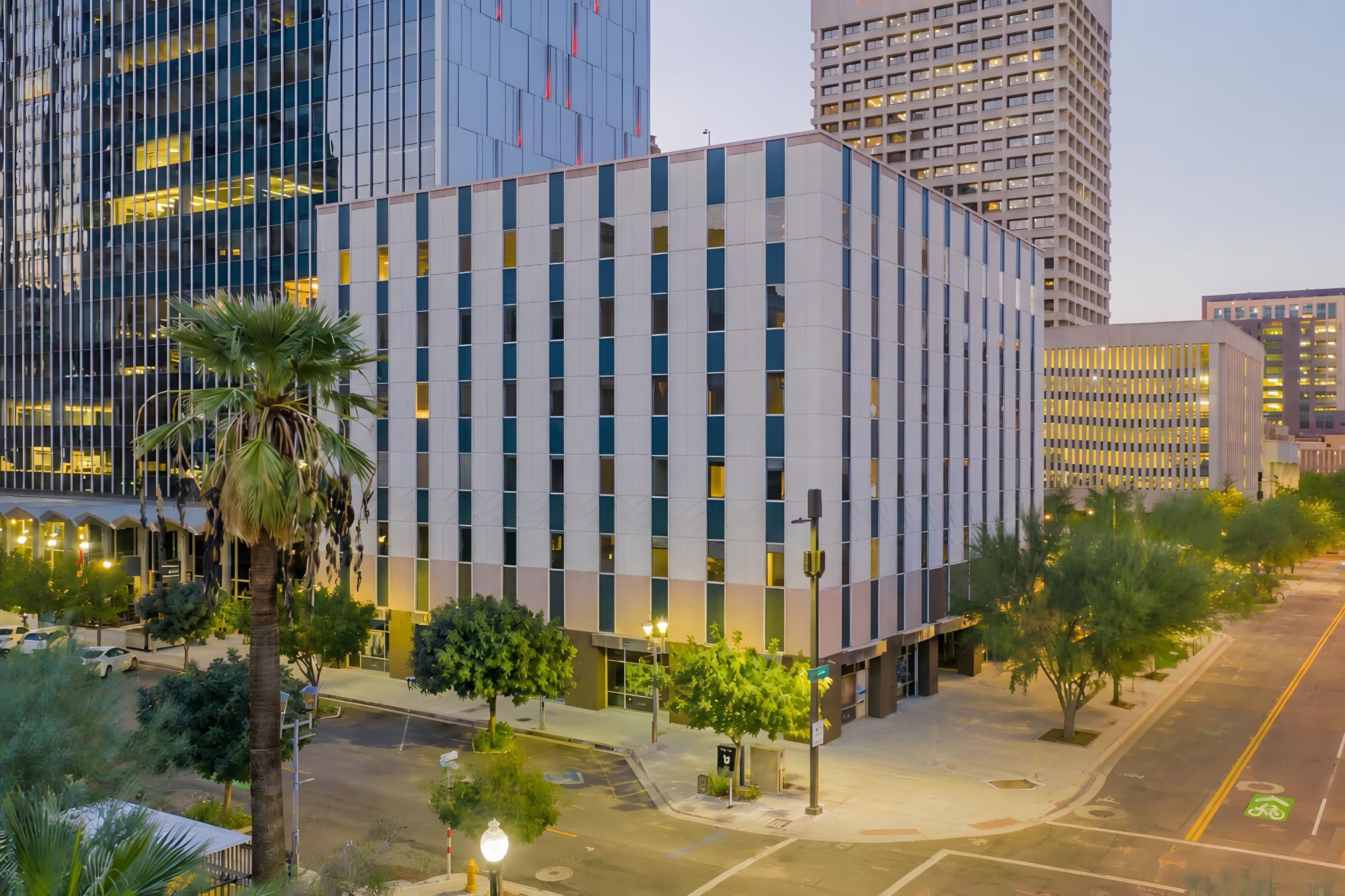 The Ellis, a Tribute Portfolio hotel, Downtown Phoenix